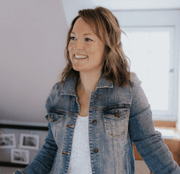 Photo of Jenn Smith